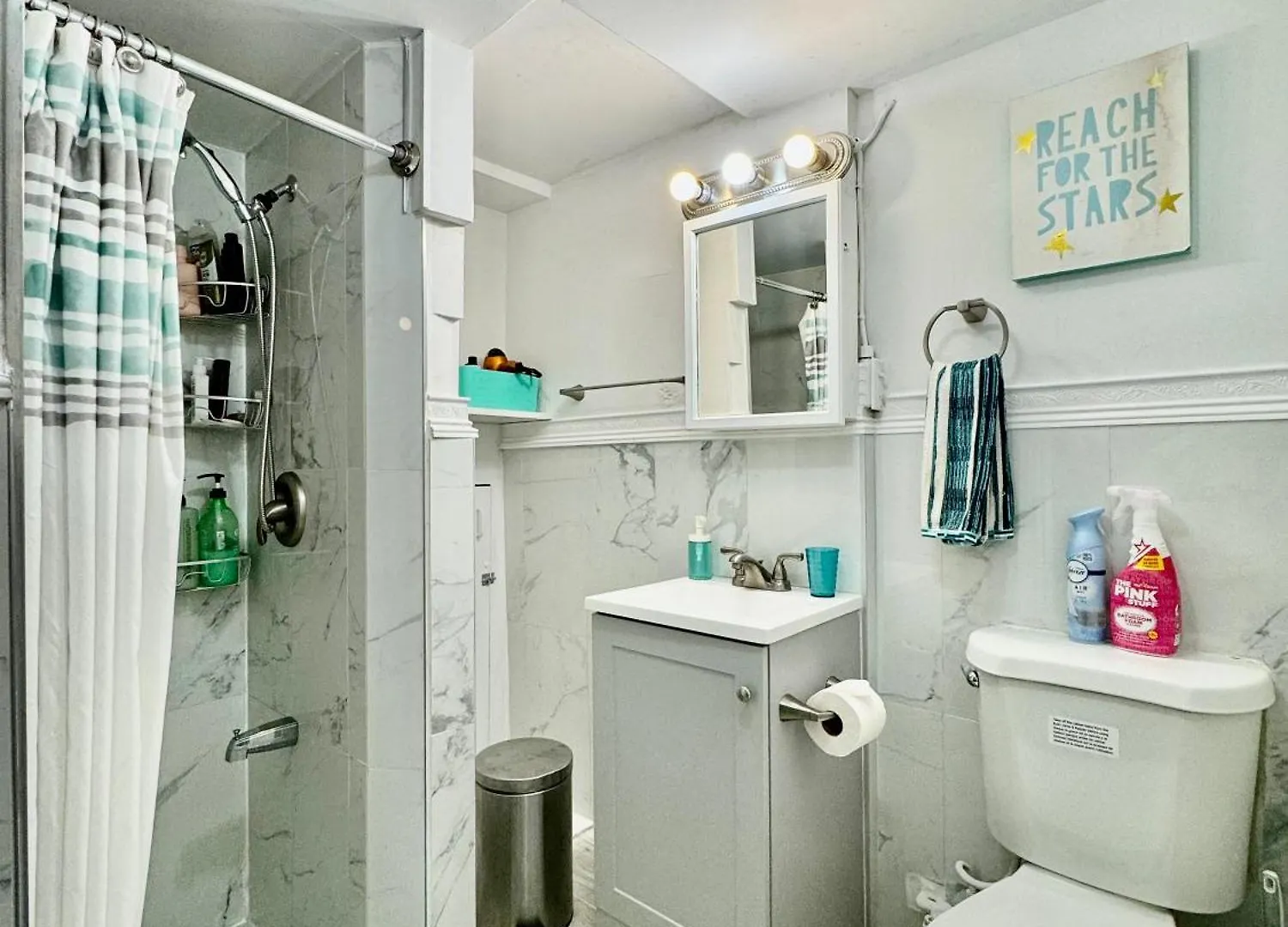 Tiny Private Room On The 1St Floor With Shared Bathroom Near Seatac Airport And Downtown Seattle 0*,
