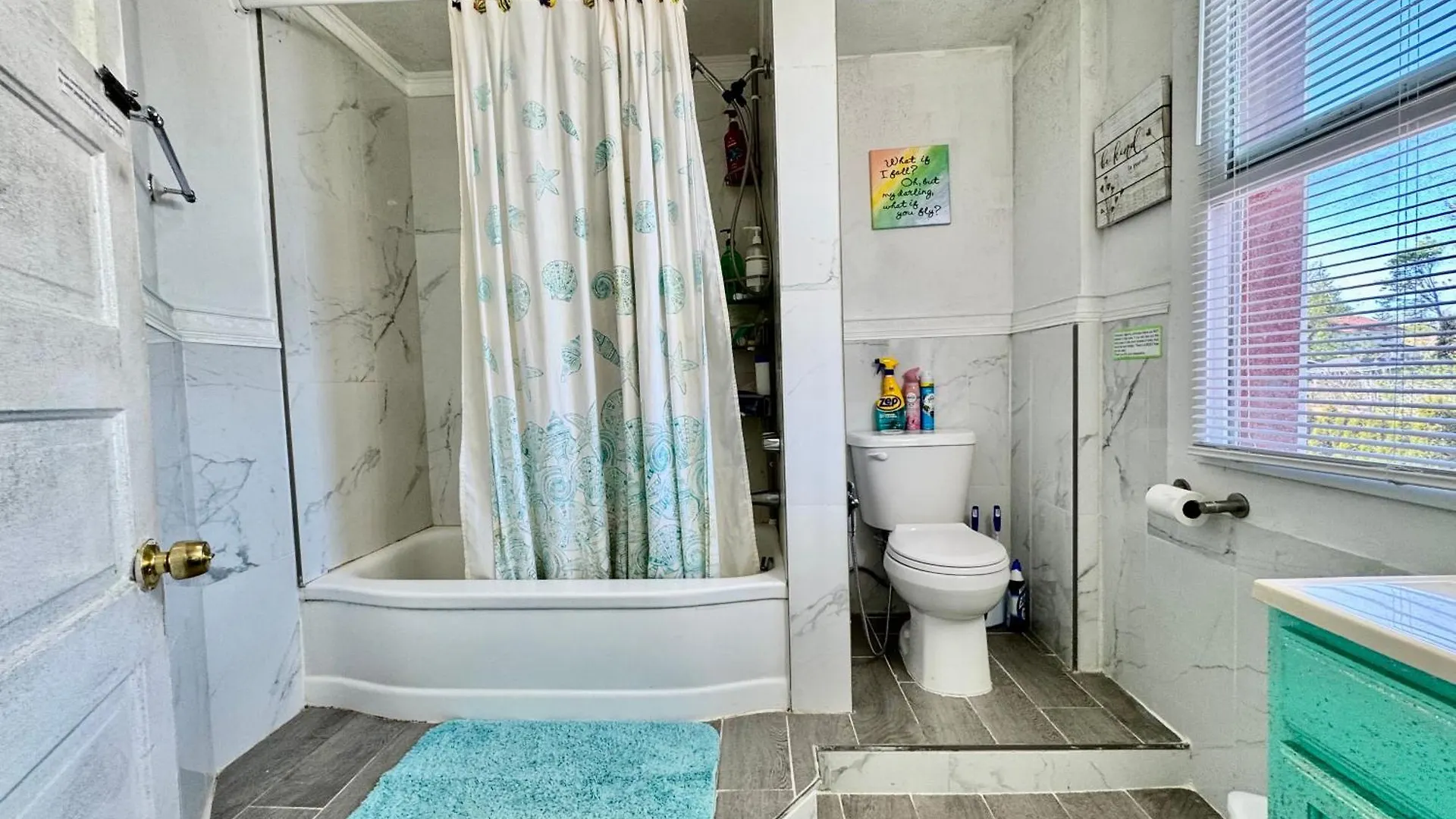 Homestay Tiny Private Room On The 1St Floor With Shared Bathroom Near Seatac Airport And Downtown Seattle United States
