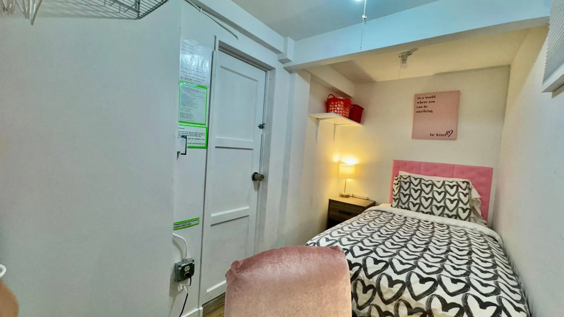 Tiny Private Room On The 1St Floor With Shared Bathroom Near Seatac Airport And Downtown Seattle 0*,  United States