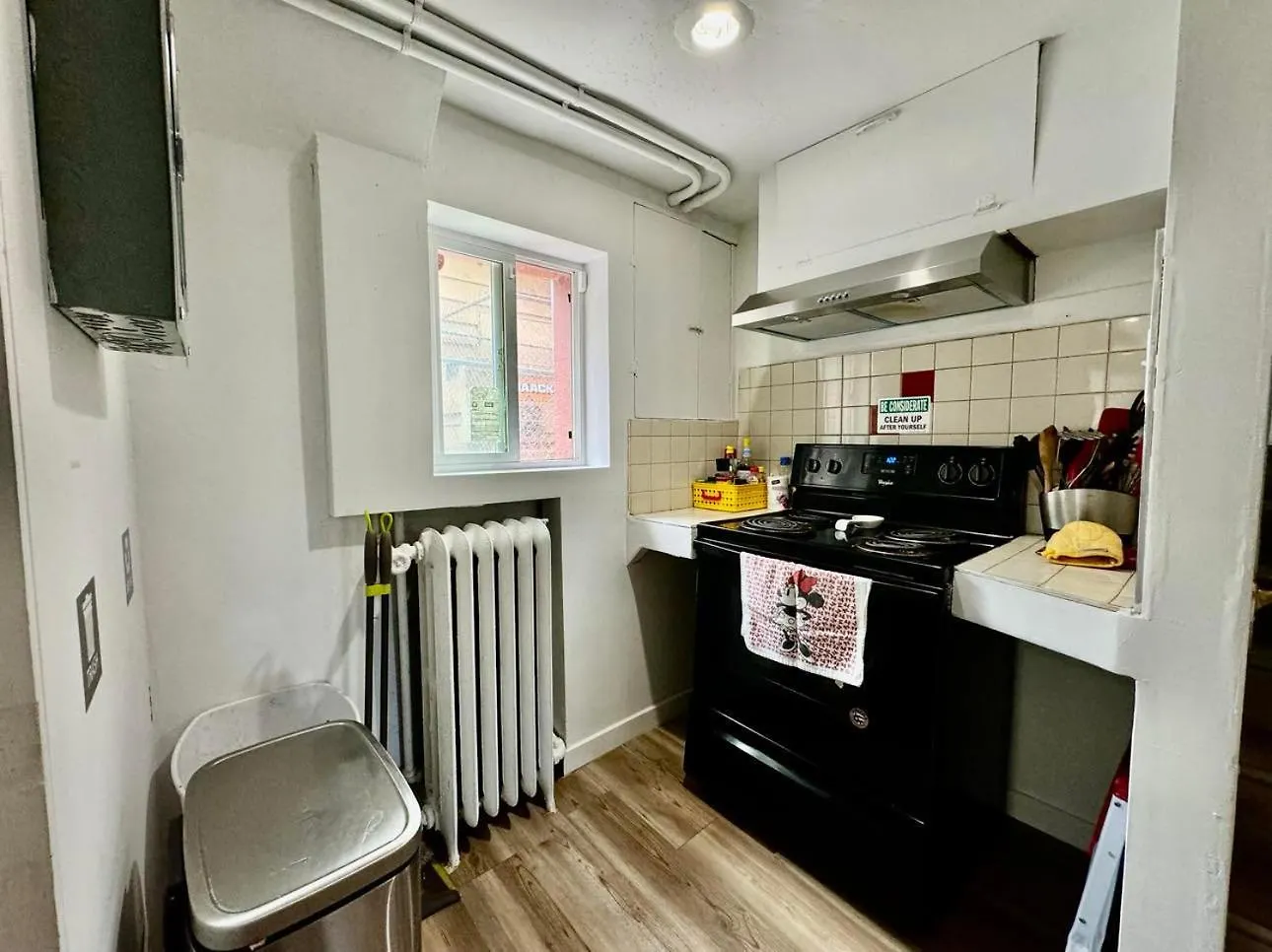 Tiny Private Room On The 1St Floor With Shared Bathroom Near Seatac Airport And Downtown Seattle 0*,  United States