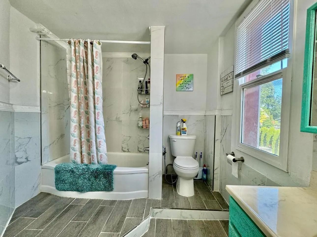 Tiny Private Room On The 1St Floor With Shared Bathroom Near Seatac Airport And Downtown Seattle